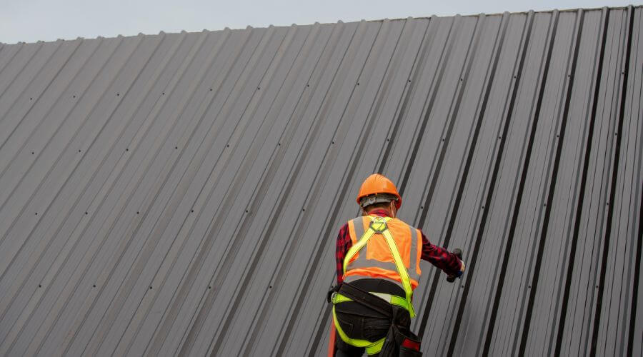 Professional metal roof installation services in Monclova, OH